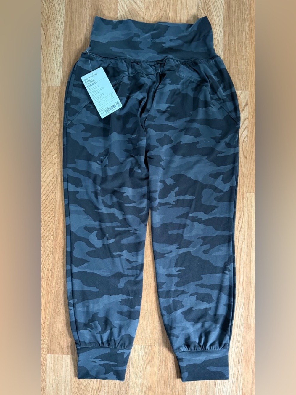 Athleta Salutation Camo Jogger, XSP, NWT